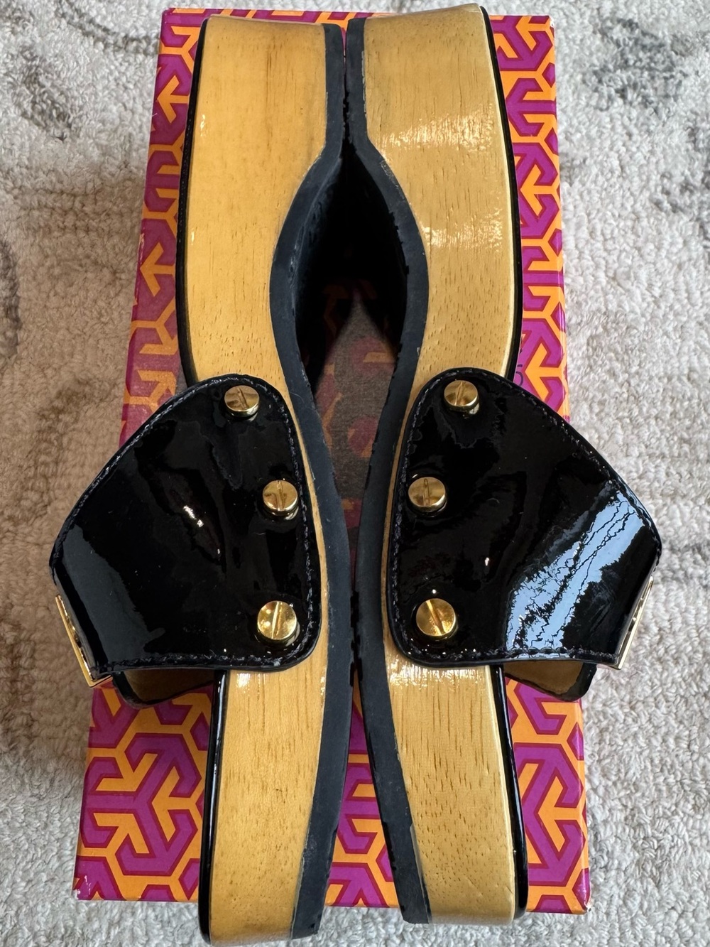 EUC Tory Burch Dixon Black Patent Wood Platform Sandal - Picture 3 of 11
